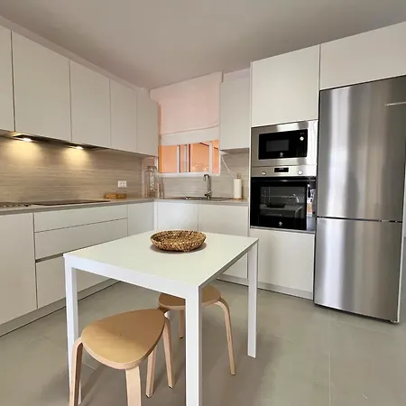 Vv Escala شقة بْوُرتو ناوُس